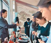 苏绣为媒，把中国故事讲得更近