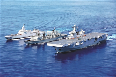 参训舰艇编队航行。乔晨曦 摄