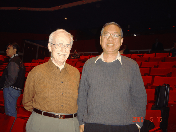 Yau and Calabi at Harvard Chern memorial conference 2004.JPG